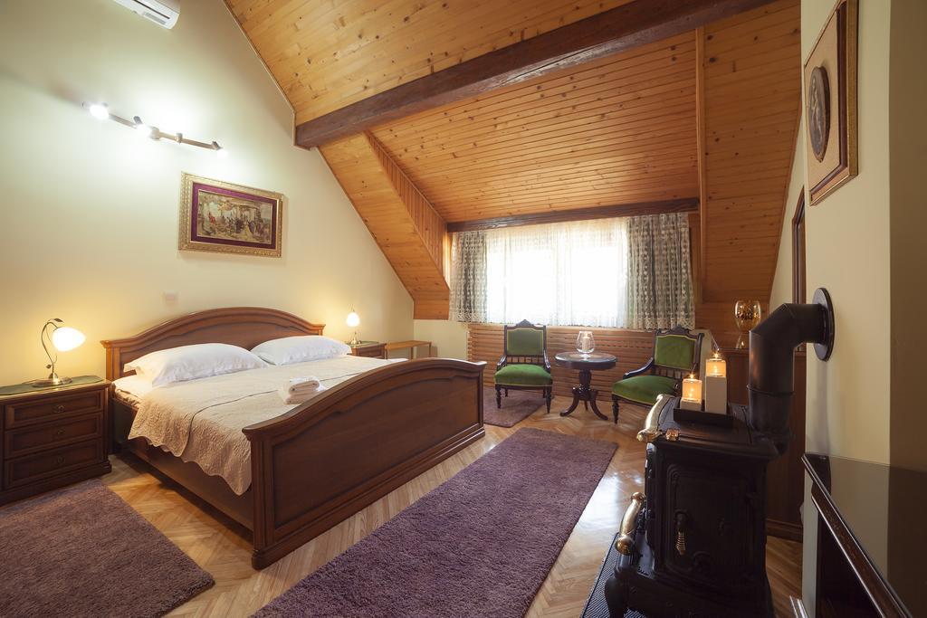 House Kod Ajke Holiday home