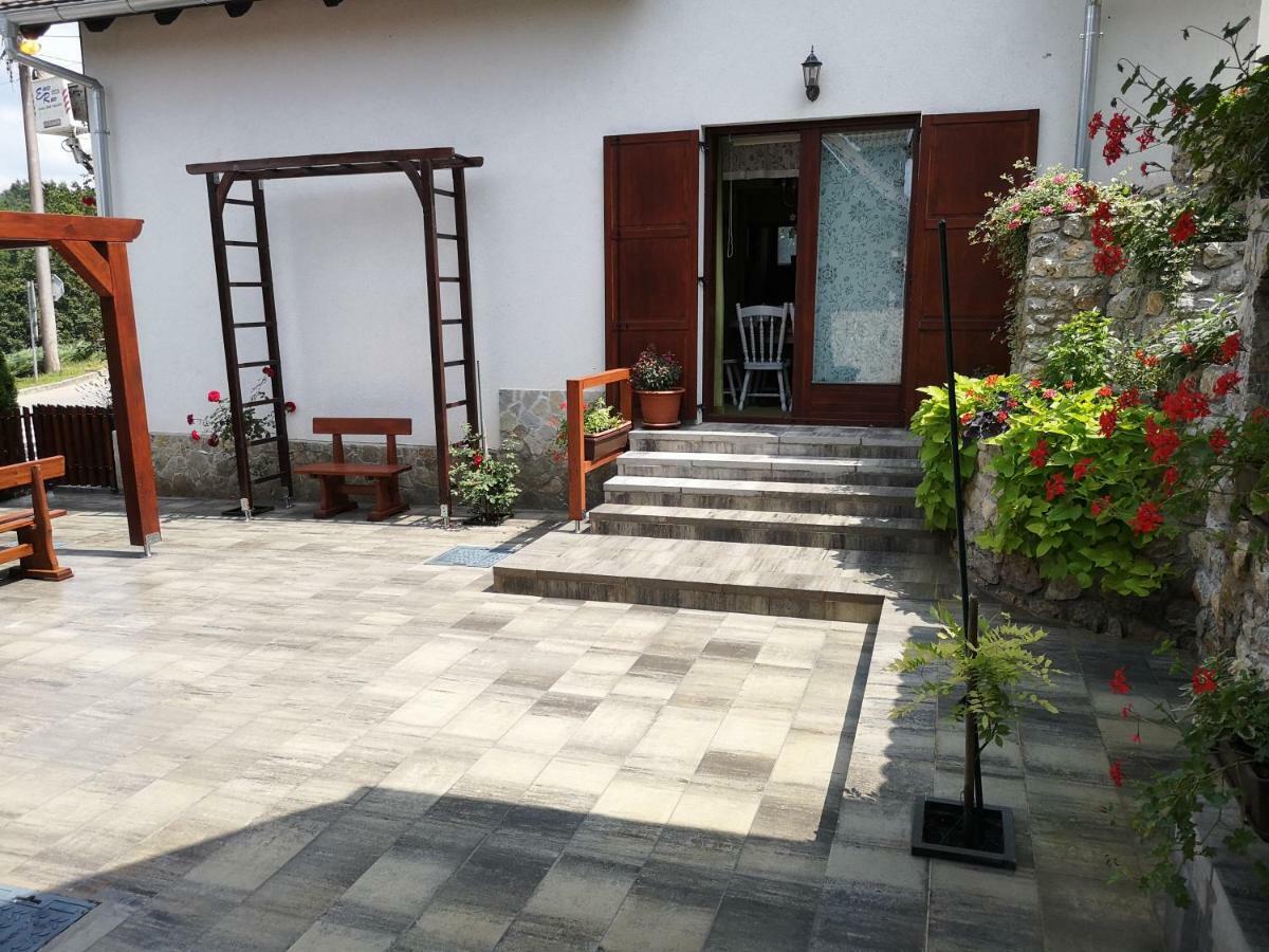 House Kod Ajke Holiday home *